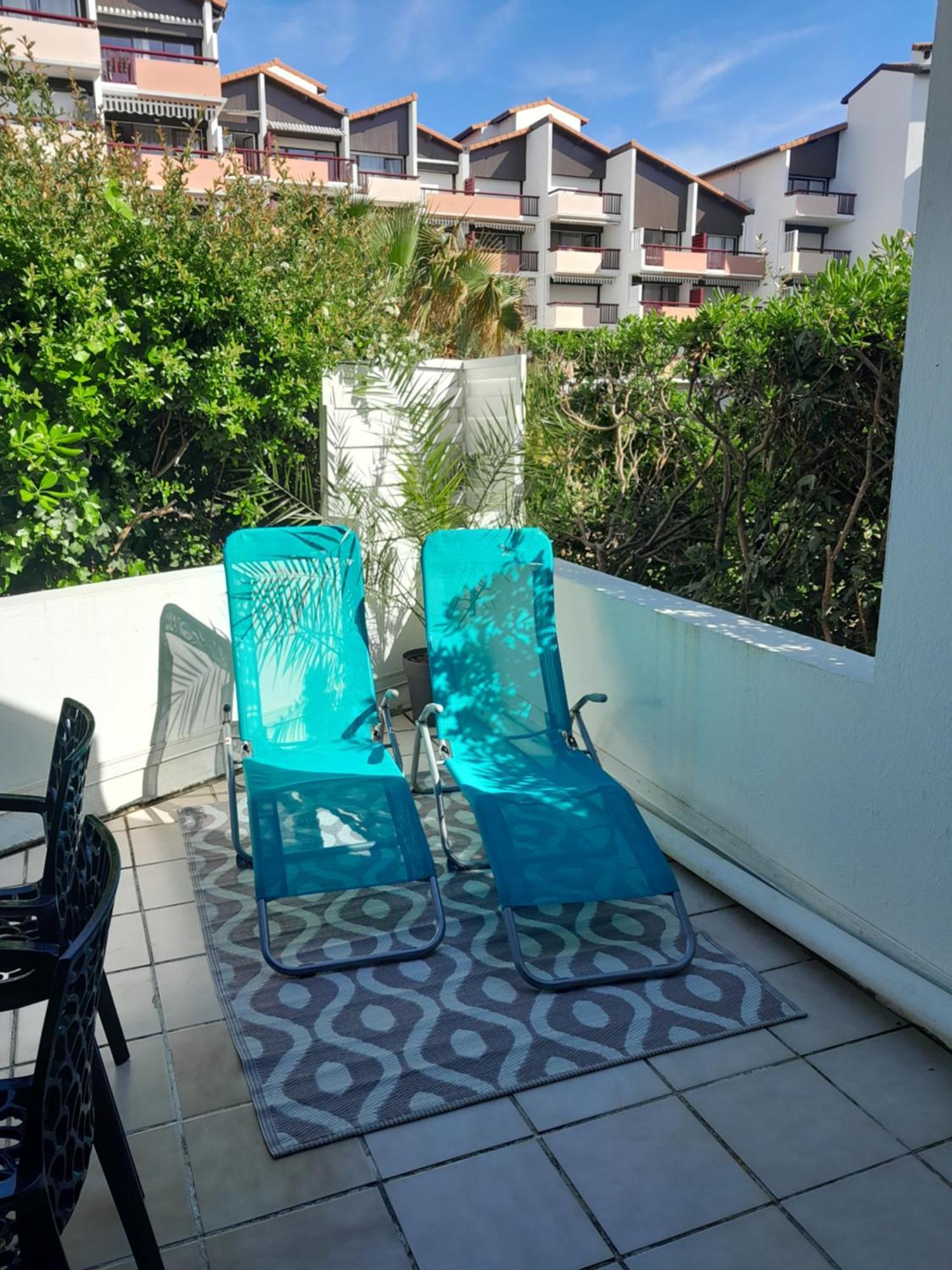 Joli 2 Pieces Sur Le Port Avec Piscine, Terrasse, Parking Apartment Capbreton Exterior photo